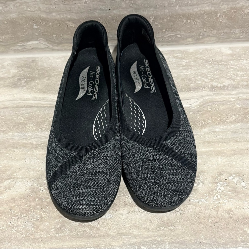 Skechers Women's Gray Knit Slip-On Flats